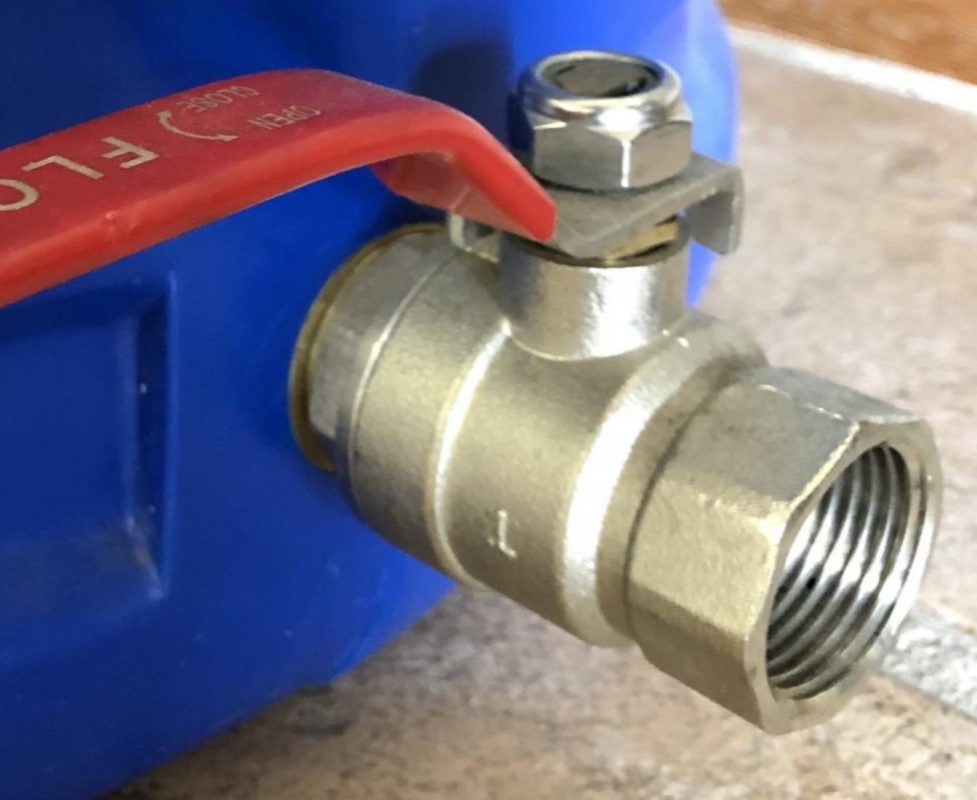 25mm outlet ball valve installed